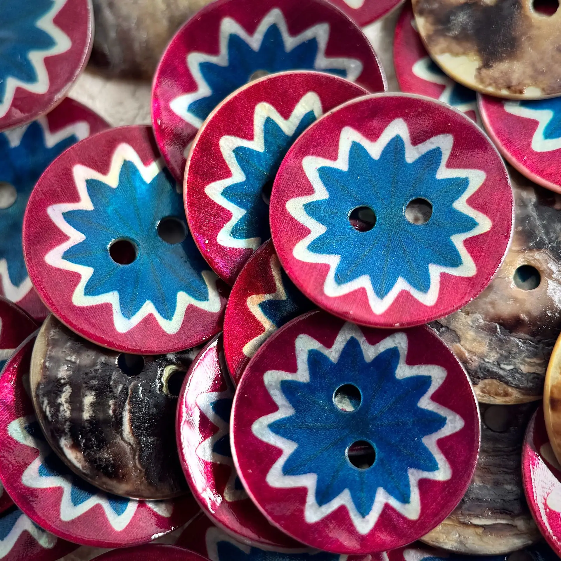 15Pcs/lot 15mm Natural Shell Button Purple Baroque Retro Two Eye Button Shirt Coat Accessories Decorative Accessories