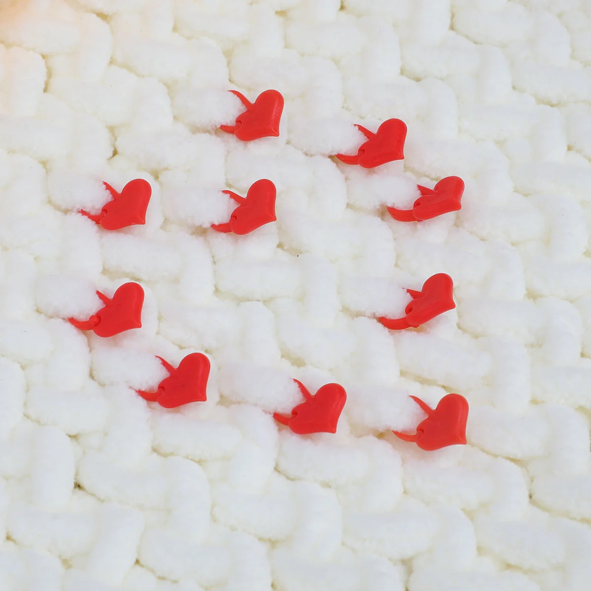 

100pcs Knitting Stitch Markers Heart-Shaped Crochet Clips For Diy Crafts Durable Plastic Loop Counters Crochet Accessories