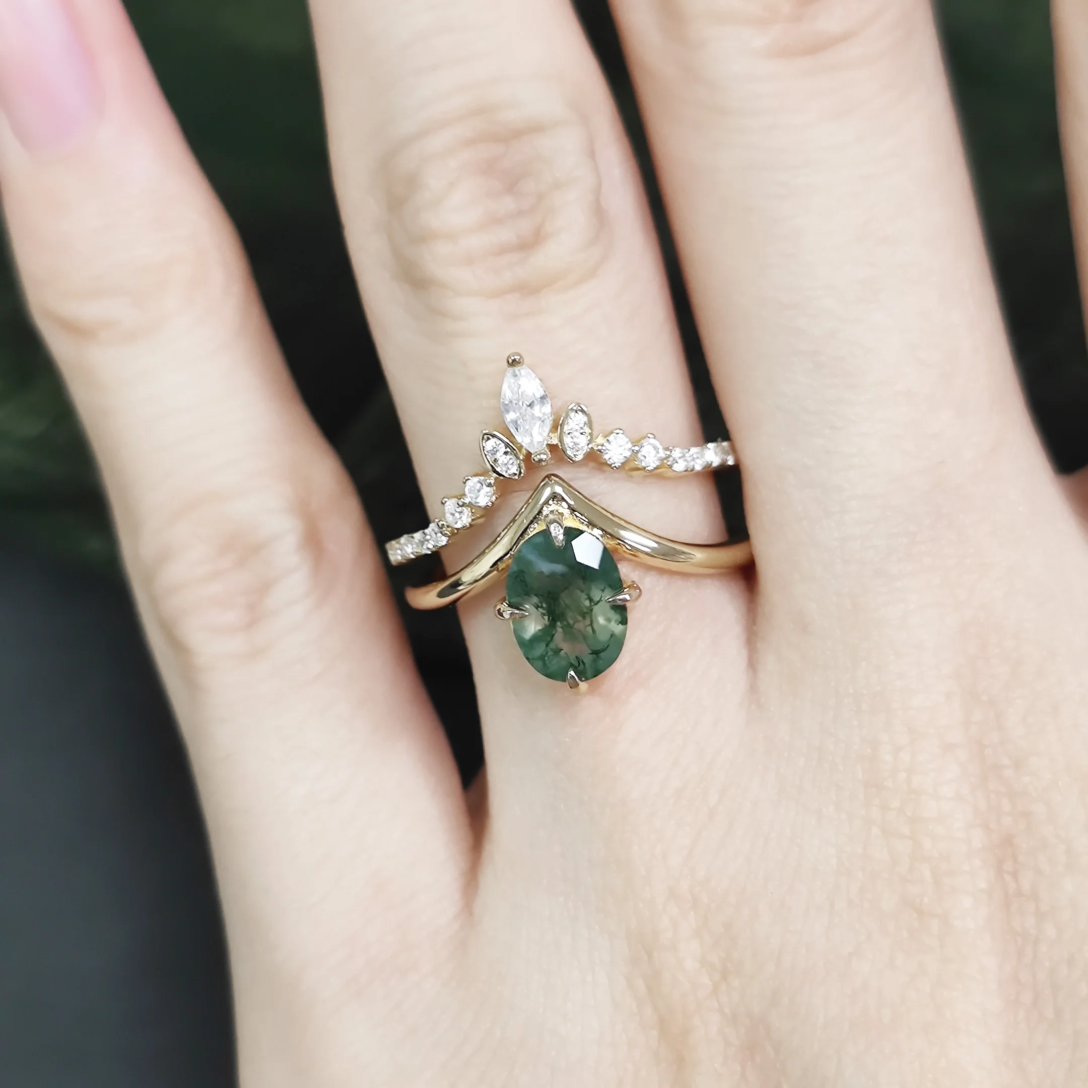 GEM\'S BALLLET Unique Moss Agate V Shape Engagement Ring Set  Chevron Wedding Band 2pcs Bridal Ring Set in 925 Sterling Silver