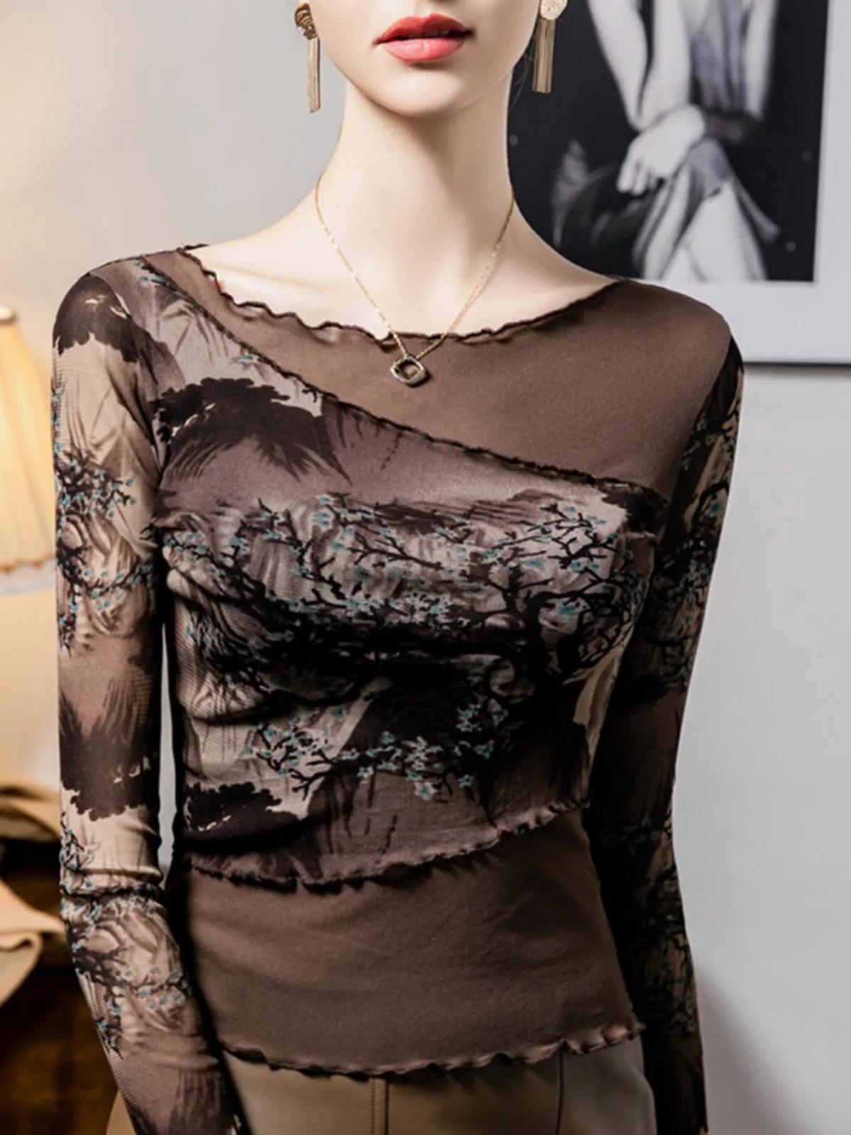 One Neck Retro Printed Long Sleeved T-shirt with Sexy Mesh Stitching and Fashionable Top Oversized T Shirt Y2k Top