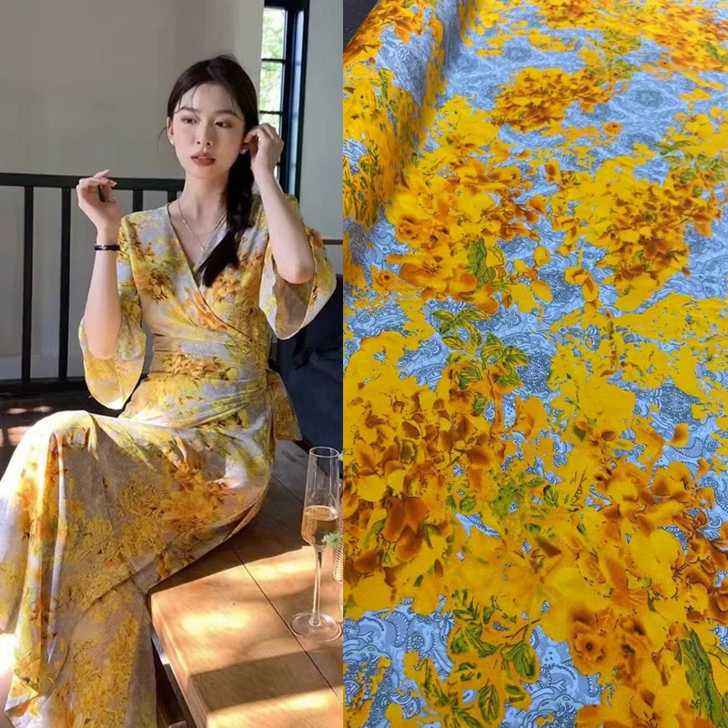 Roman Classic Antique Yellow War Robe Flower Ear Dress Mulberry Silk Fabric Fashion Elastic Crepe De Chine Designer Div Fabric