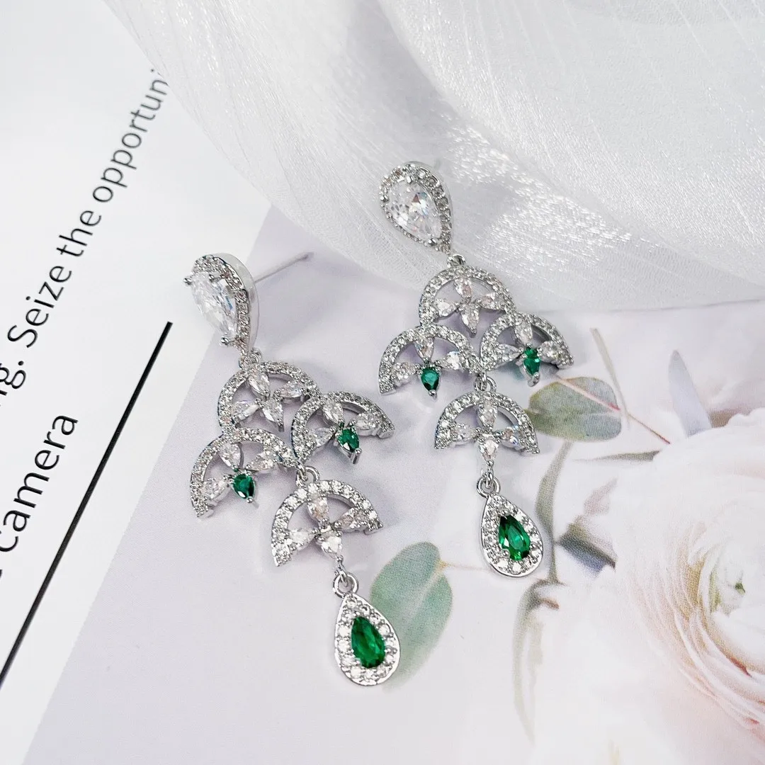 

Модные серьги с кисточками в форме листа веера, стильные блестящие аксессуары для ушей из циркона для банкета