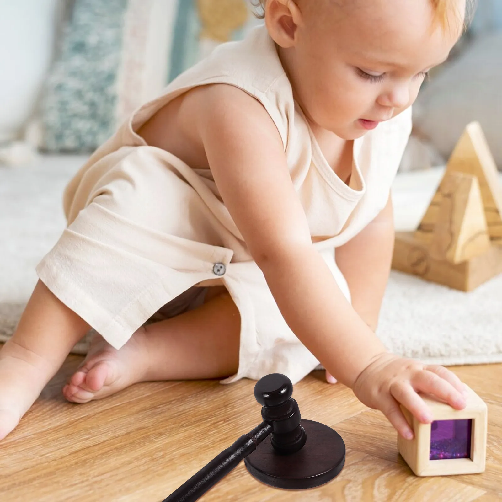 1Set Children's Grab Week Wooden Gavel Solid Wood Sturdy Judge Hammer Base Display Mini Judge Gavel Role Play Auction Accessory