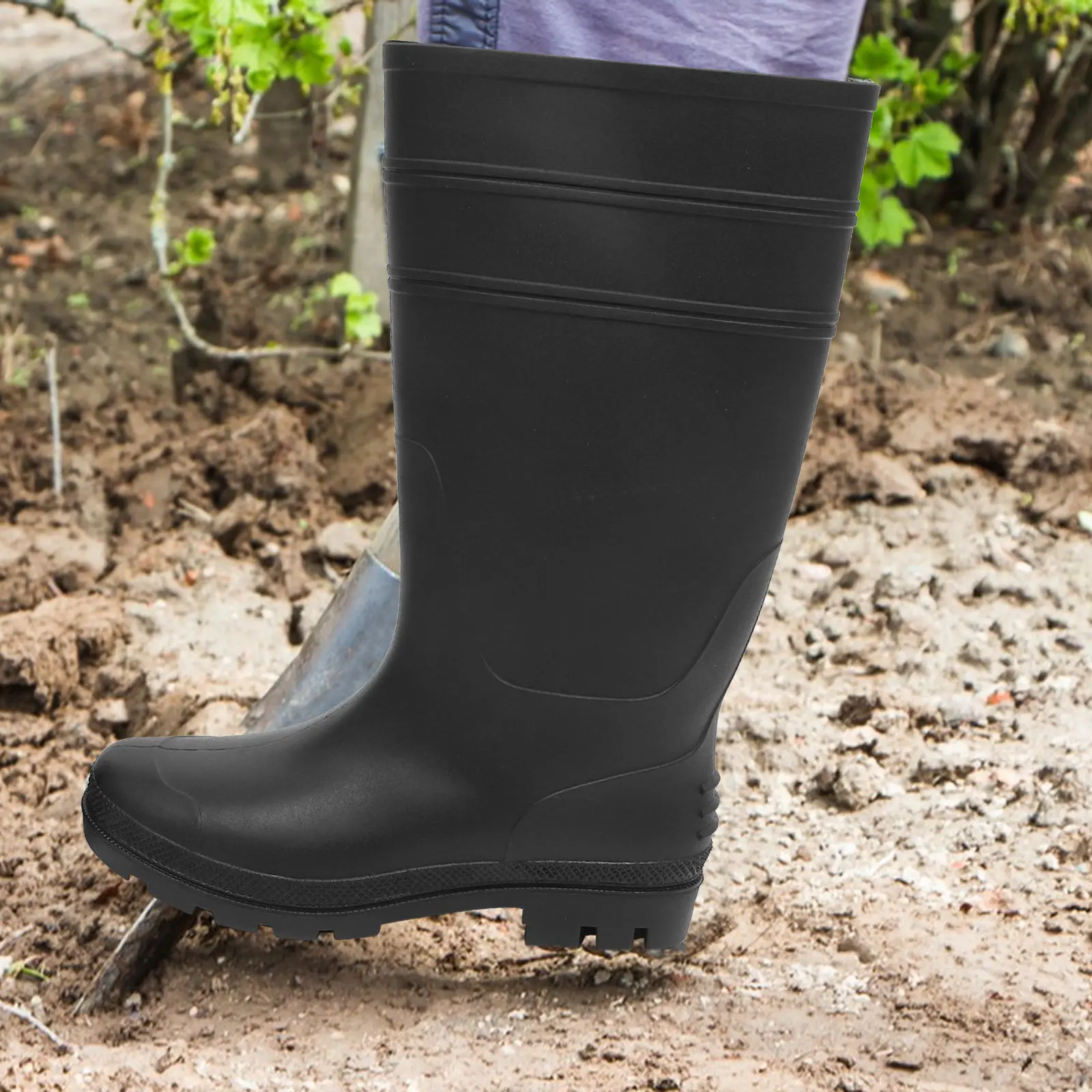 

Пара черных водонепроницаемых сапог из ПВХ до колена, нескользящие, литые, для защиты от химикатов в сельском хозяйстве