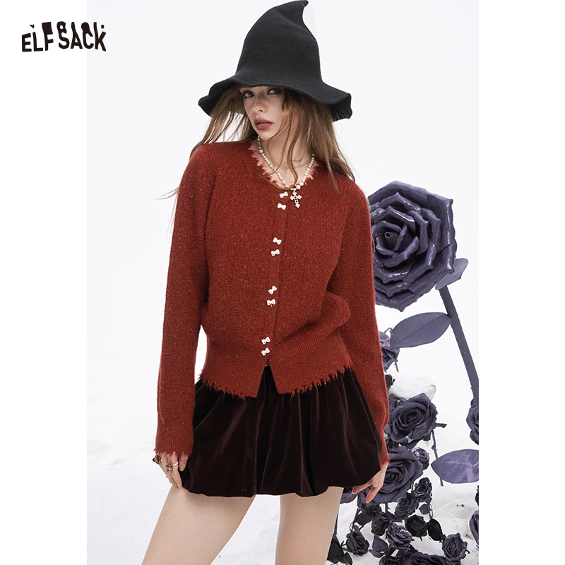 

ELFSACK 2025, зимние новые поступления, однотонный свитер Y2K в консервативном стиле с бантом и бахромой на пуговицах для женщин