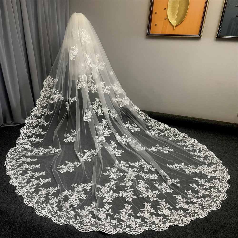 New pattern Cathedral Length Bridal Veil Lace Veil Wide Veil 1 Layer Wedding Veil Metal Comb Real Photo