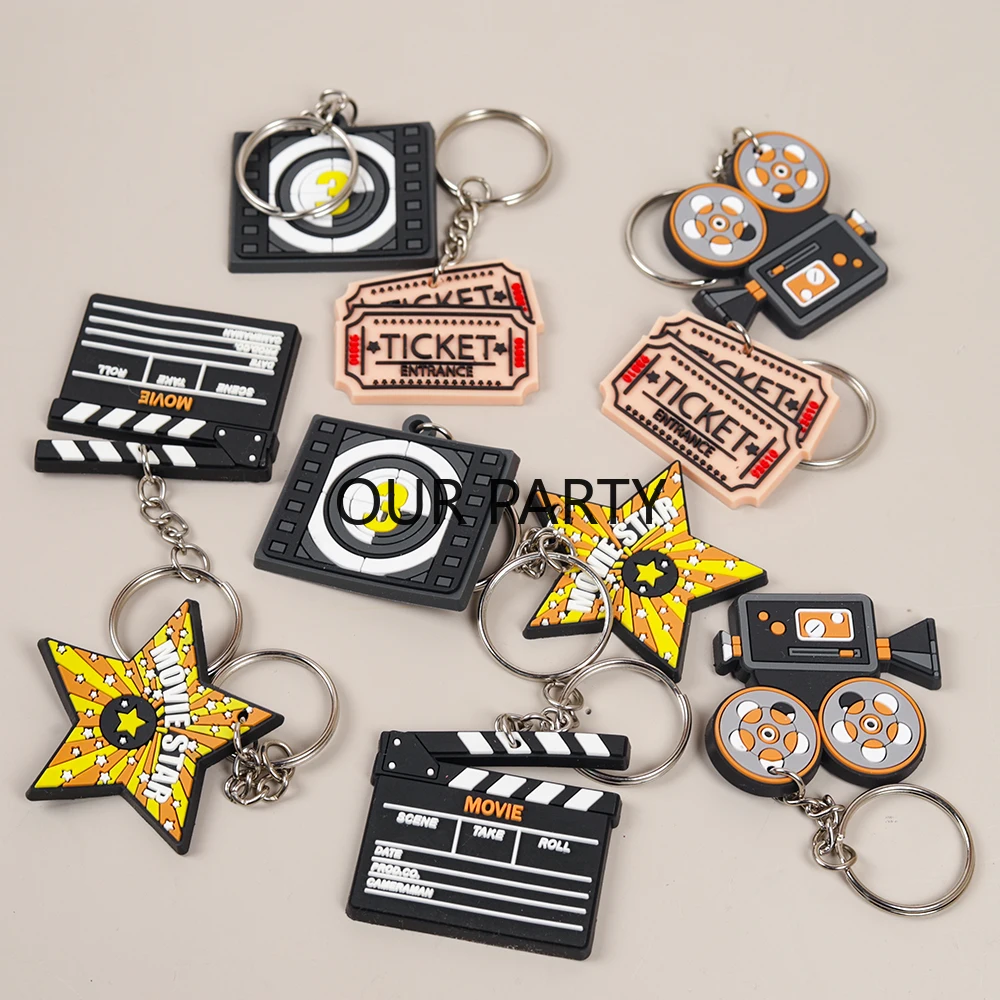 10 Stück Kino Festival Thema PVC Schlüsselanhänger Rucksack Anhänger für Erwachsene Film Nacht Geburtstag Party Gefälligkeiten Pinata Füllstoffe – Detail 2