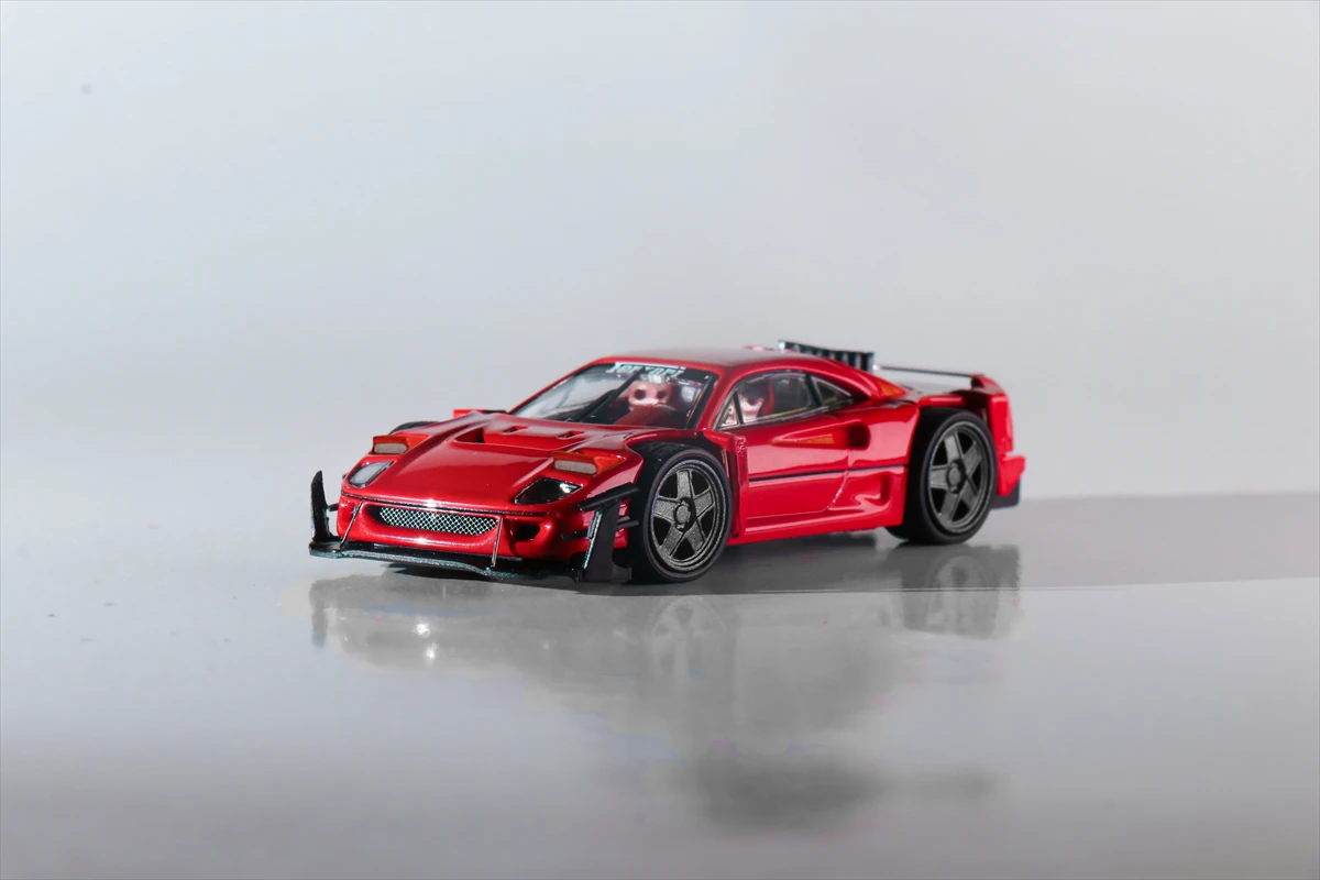 Autobots Models 1:64 F40 Yasid Red White Yellow Diecast Model Car