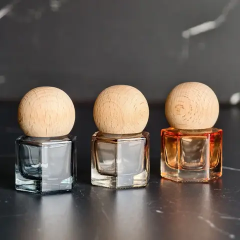 10/30/50pcs 8ml Empty Glass Perfume Bottle With Bamboo Cap Roll-on Bottle Attar Oil /Essential Oil Bottle Cosmetic Container