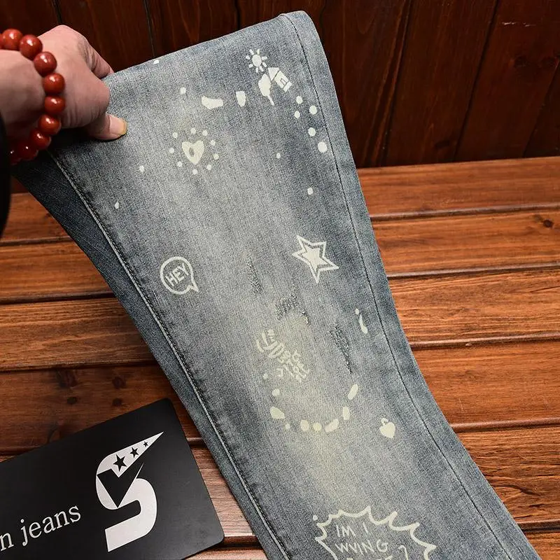 Trendy printed slim fit jeans for men, stretchy casual street fashion, 2025 summer thin light colored long pants