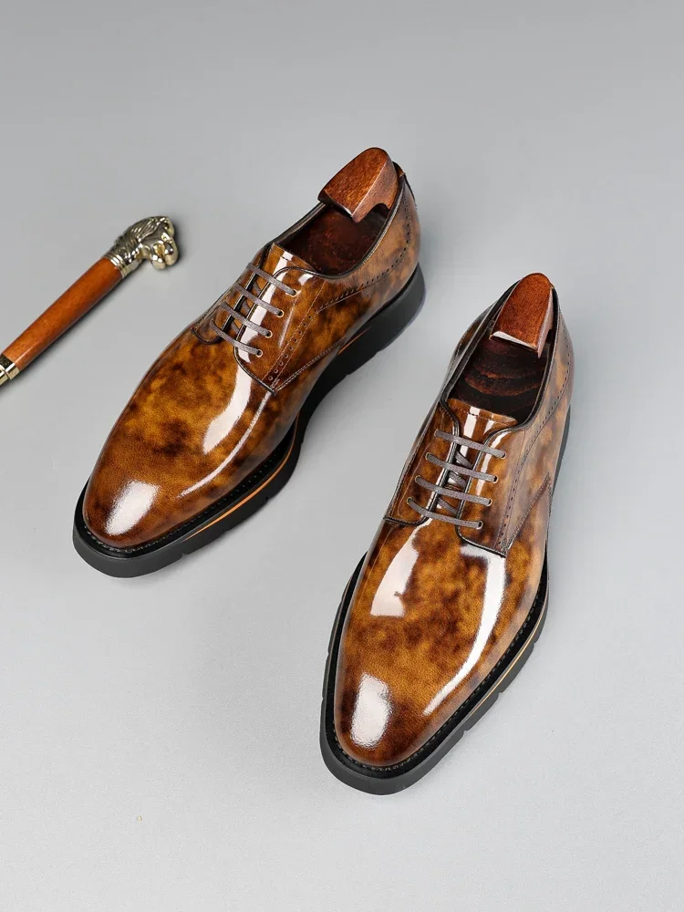 2024 New Business Suit Men Leather Shoes High-end Cowhide Lace British Handmade Derby Shoes Men.