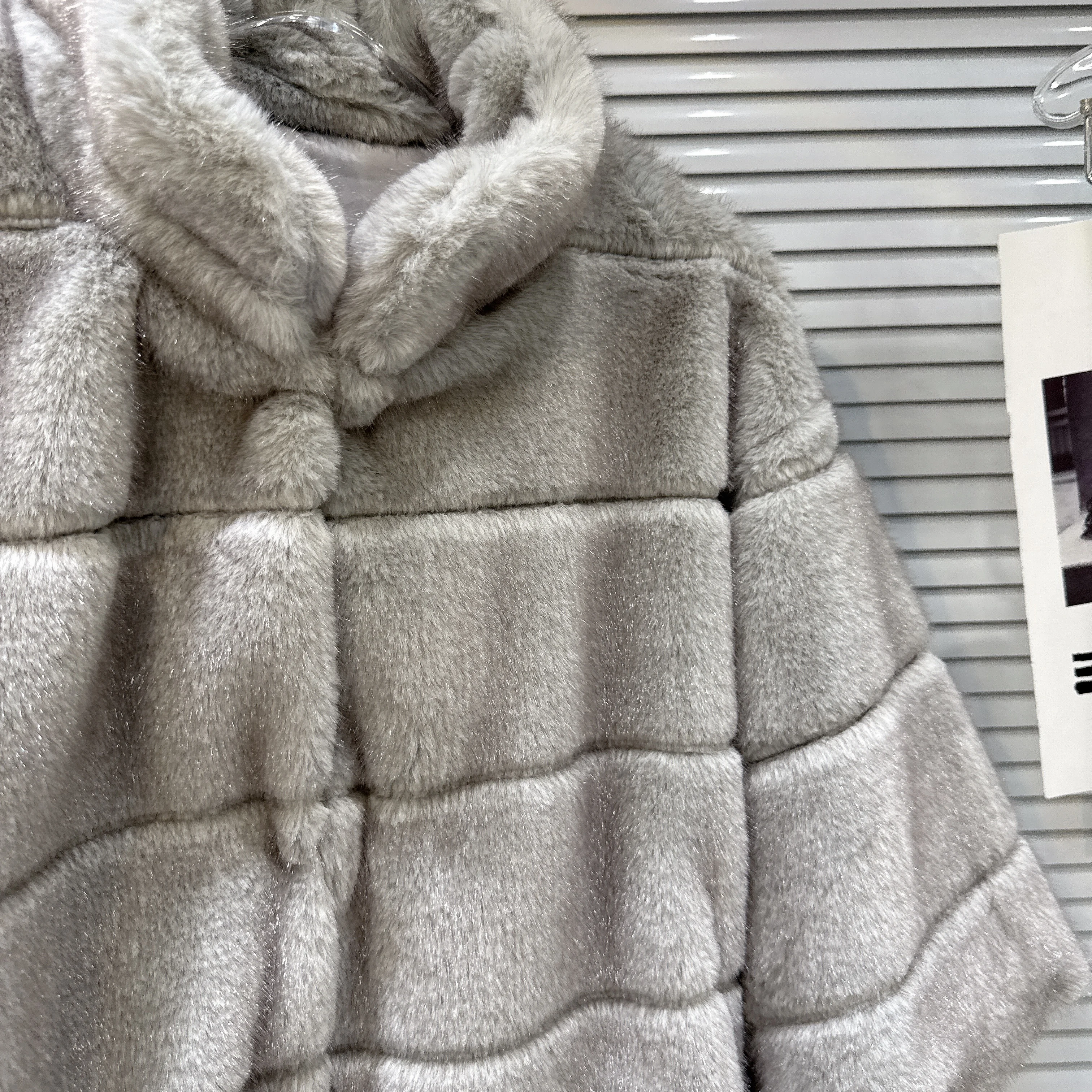 French Elegant Socialite Faux Fur Coats Stand Collar Short Sleeve Versatile Temperament Shawl Short Jackets for Women Winter