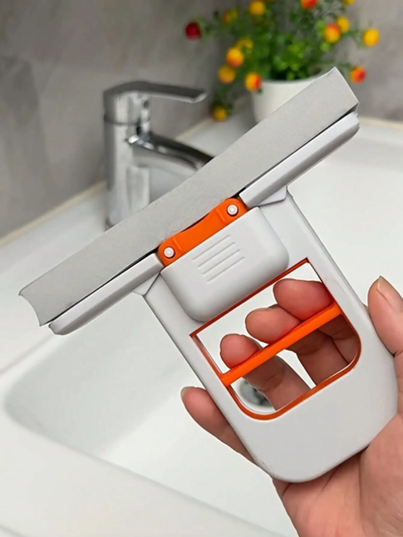 1pc Expandable Cloths - Wet and Dry Cleaning, Compact Space Saving Design, Multifunctional Cleaning Tool, Stylish Handle Design