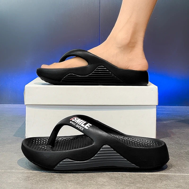 New Summer Male Stylish Slippers Soft Men Beach Flip-flops Comfortable Massage Shoes Fashion Mens Outdoor Slippers 241166