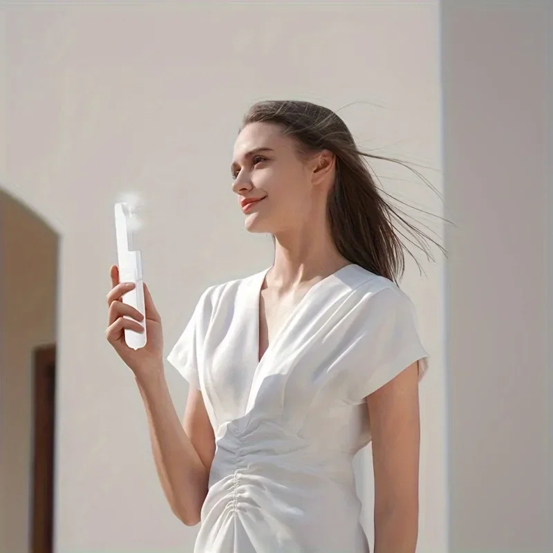 مروحة صغيرة محمولة جديدة 2 في 1 مع بنك طاقة، 1200 مللي أمبير، 48 ساعة تبديد حرارة طويل الأمد مناسبة للاستخدام المكتبي/الخارجي