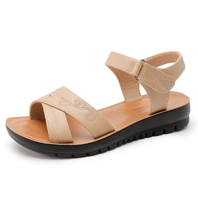 Summer New Woman Soft bottom middle-aged Sandals Fashion comfortable mother sandals leather large size women\'s shoes Plus Size