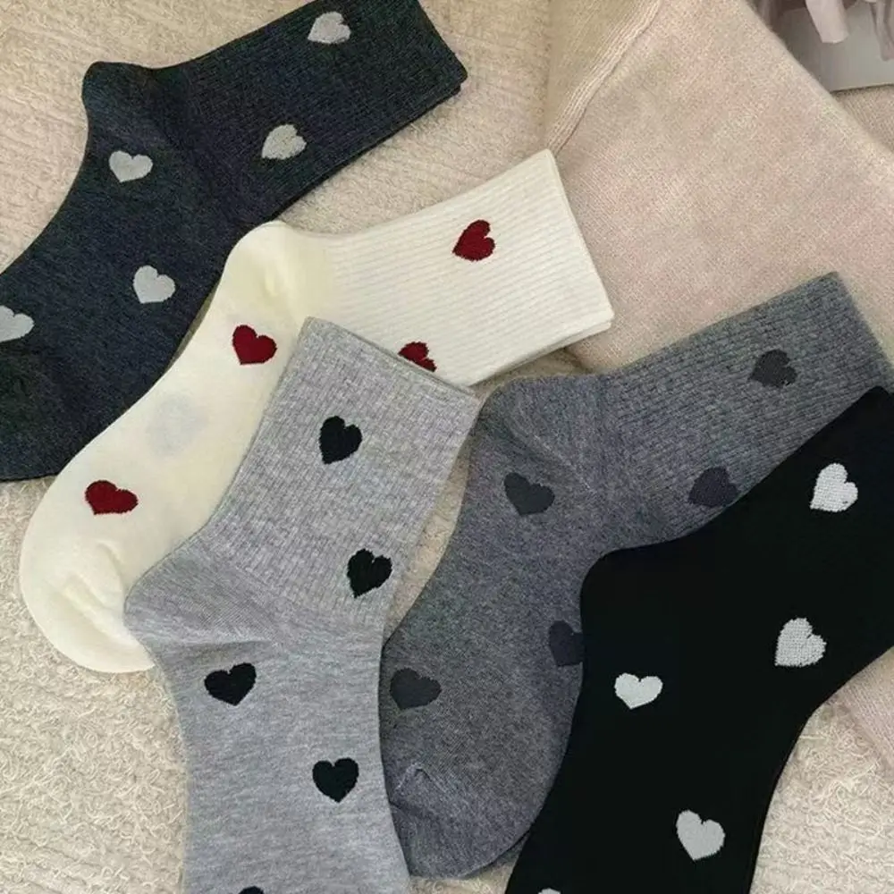 

5Pairs Creative Heart Pattern Love Mid-Calf Socks Korean Style Sweet Patchwork Color Socks Harajuku Mid Tube Socks Female