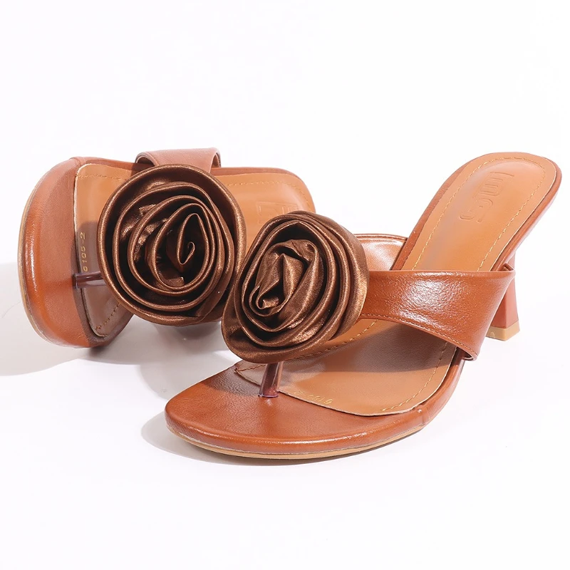 

Цветочные модные шлепанцы на высоком каблуке, женские летние новые повседневные тапочки с открытым носком, женские элегантные брендовые пляжные сандалии, женские шлепанцы