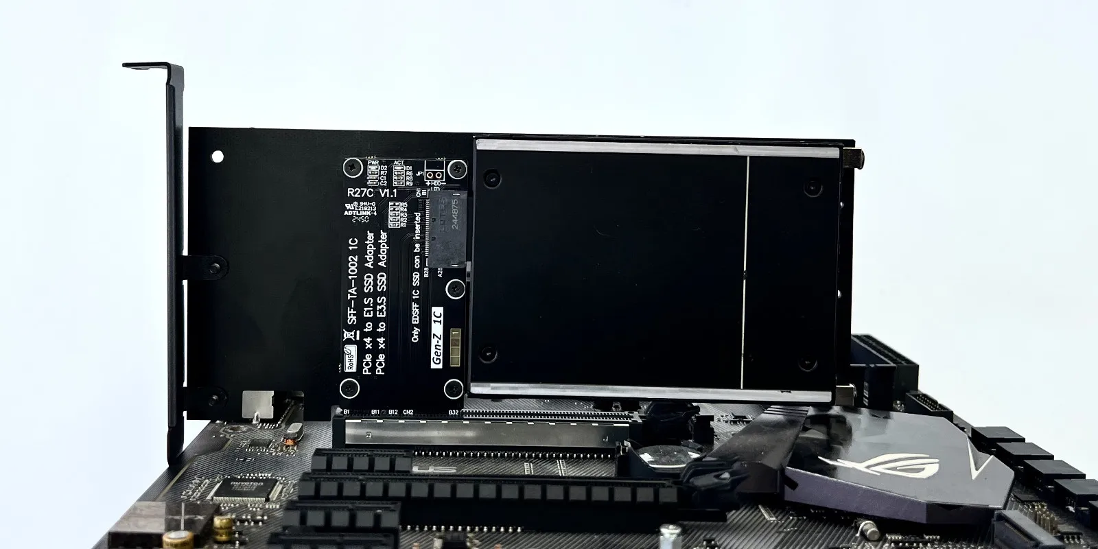 ADT PCIe 5.0 X4 zu U.2 SFF-8639 / U.3 SFF-TA-1001 / E1.S E3.S SFF-TA-1002 Adapterkarte PCI-E Gen5 X4 zu U.2 U.3 SSD-Erweiterung – Detail 24