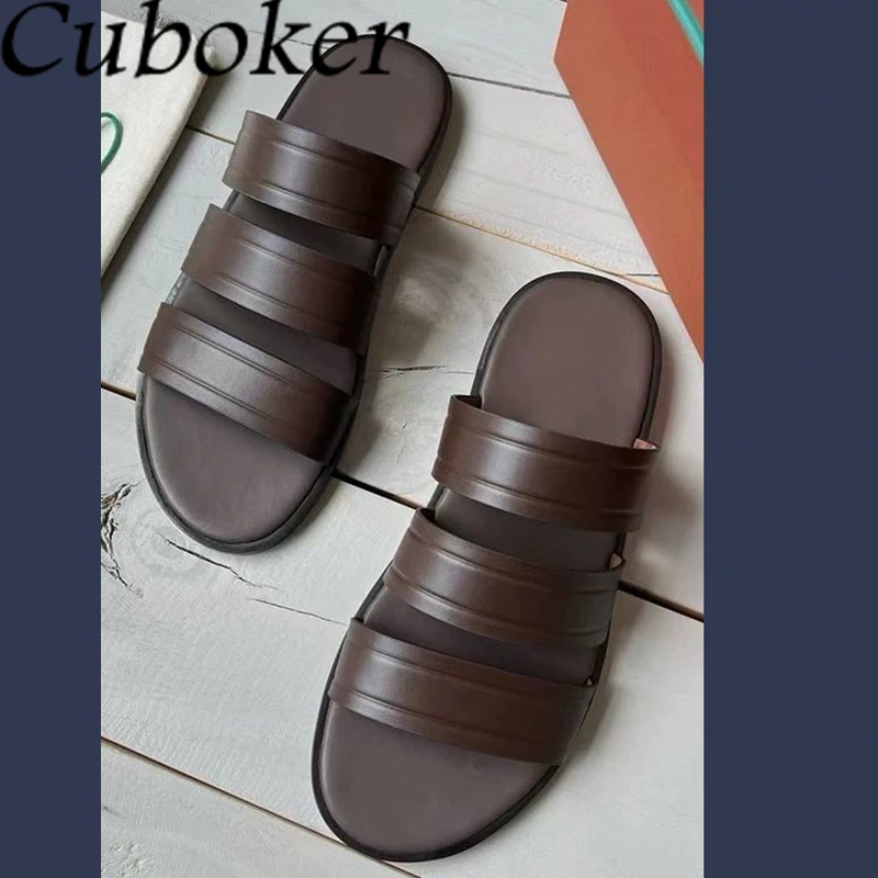 

2024 Summer New Real Leather Flat Slippers For Men Designer Fashion Peep Toe Flat Mules Casual Vacation Beach Slides Shoes Male