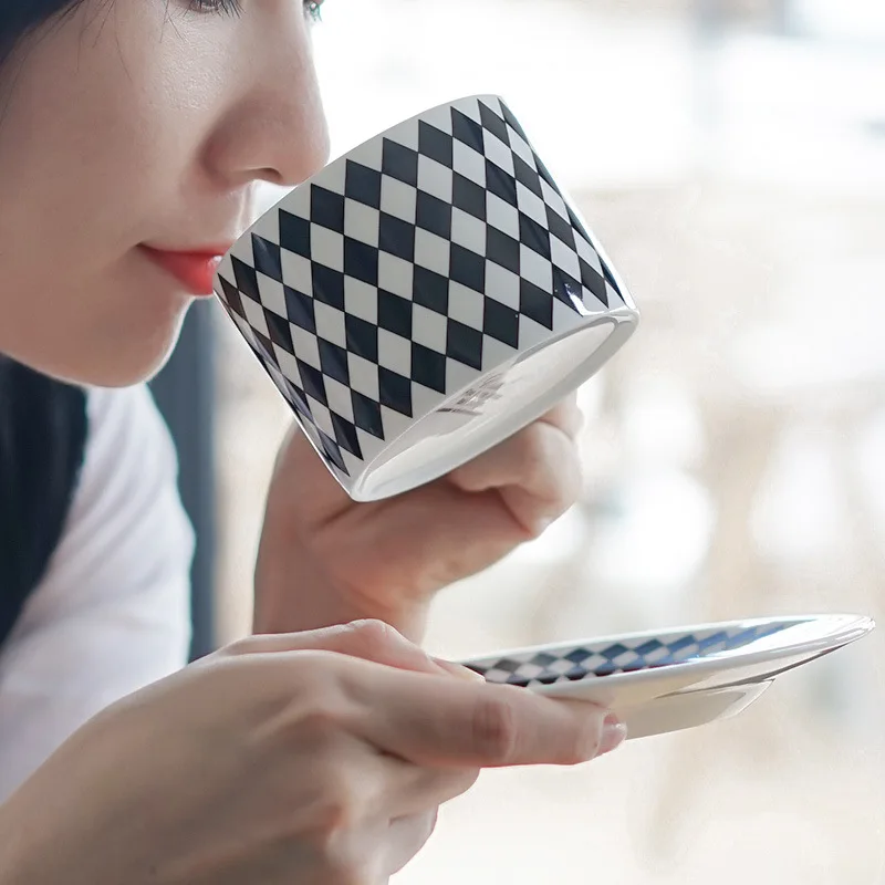 2025 New Minimalist English-Style Afternoon Tea Couple'S Ceramic Cups Nordic Geometric Coffee Cup Office And Home High-End Mug