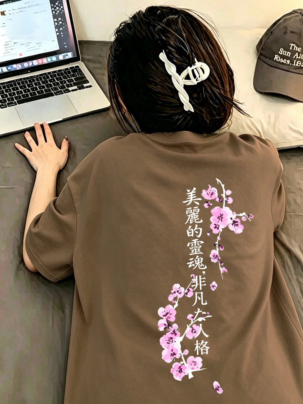 Beautiful Soul Sakura Branches Prints T-Shirts Damen-T-Shirts aus Baumwolle für den Sommer, kurzärmelig, O-Ausschnitt, übergroße Oberteile, weiche Streetwear-Kleidung – Detail 29