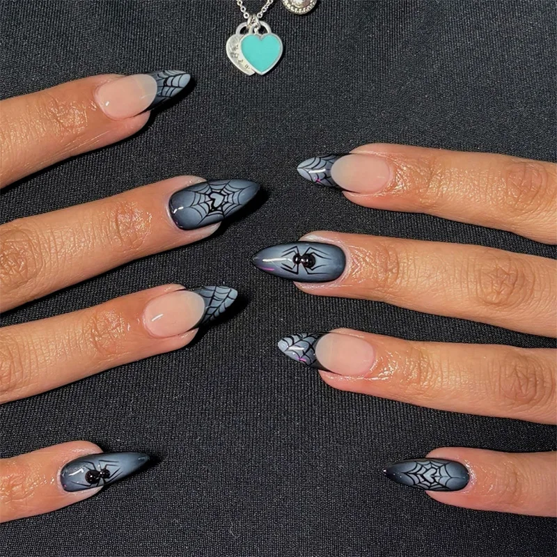 

24PCS Halloween False Nails Set Dark Black Spider French Press on Nail Full Cover Simple Pattern Wearable Fake Nails Spice Girls