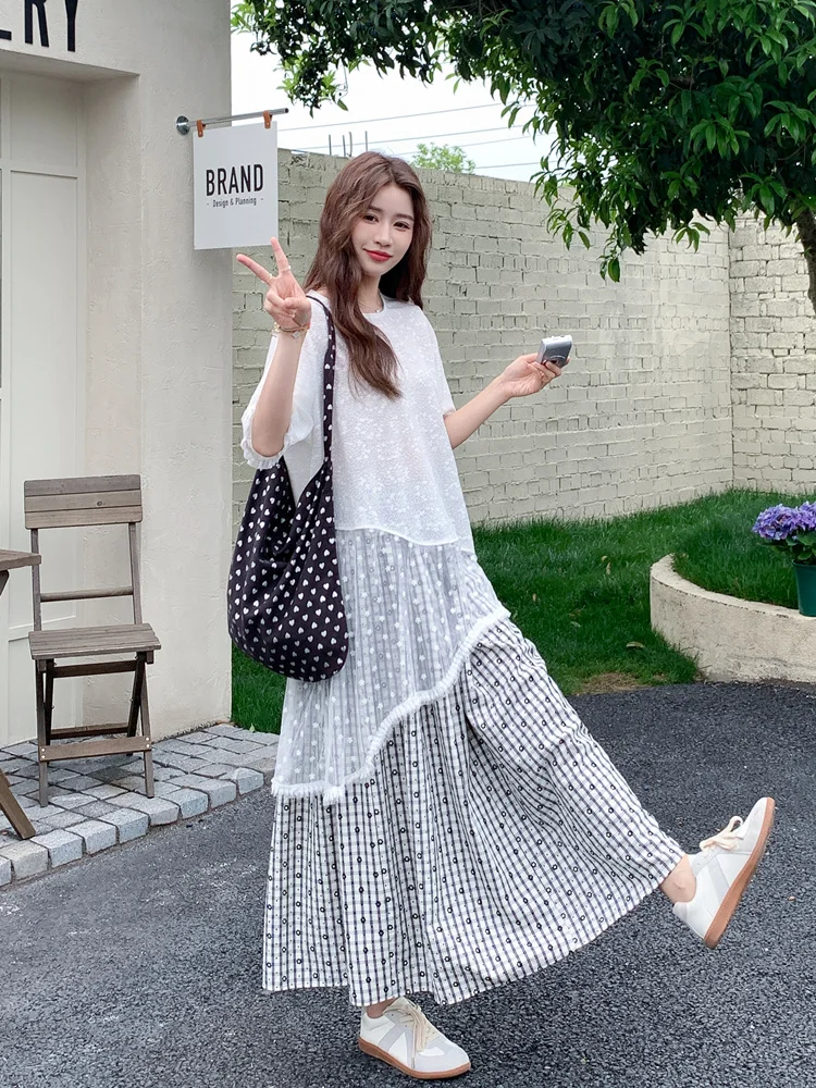 

White Lace Embroidery Asymmetrical Blouse And Plaid Skirt Two-Piece Set Women's Summer Slimming Faion Ensemble
