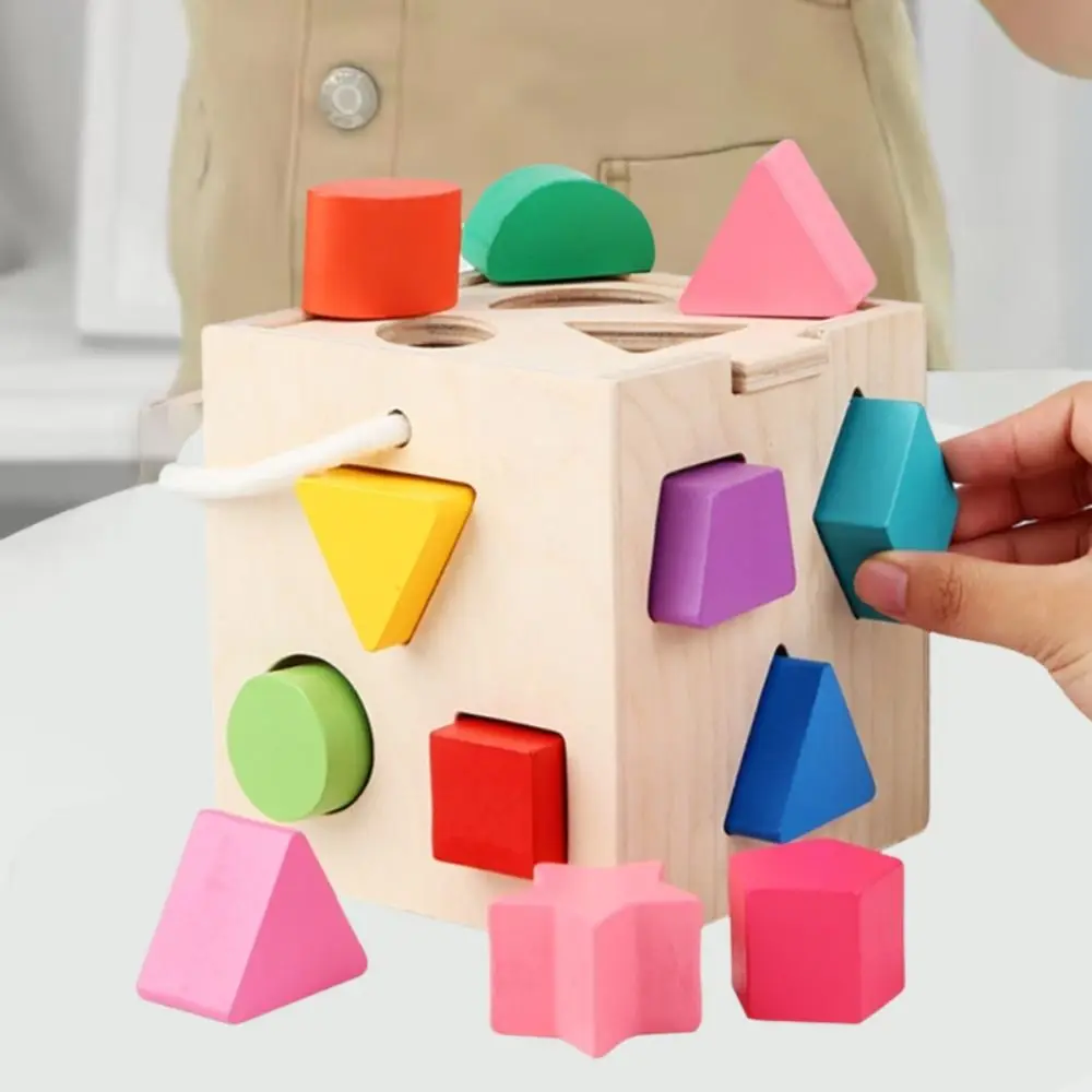Trieur de formes Montessori en bois, boîte carrée à 13 trous, jouet de tri de formes, jouets assortis colorés pour la maternelle