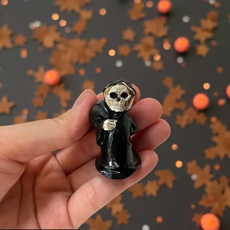 1 Pcs Halloween Mini Resin Skull Decor Model Miniature, Micro Landscape DIY Craft Project Home Indoor Ornament Supplies
