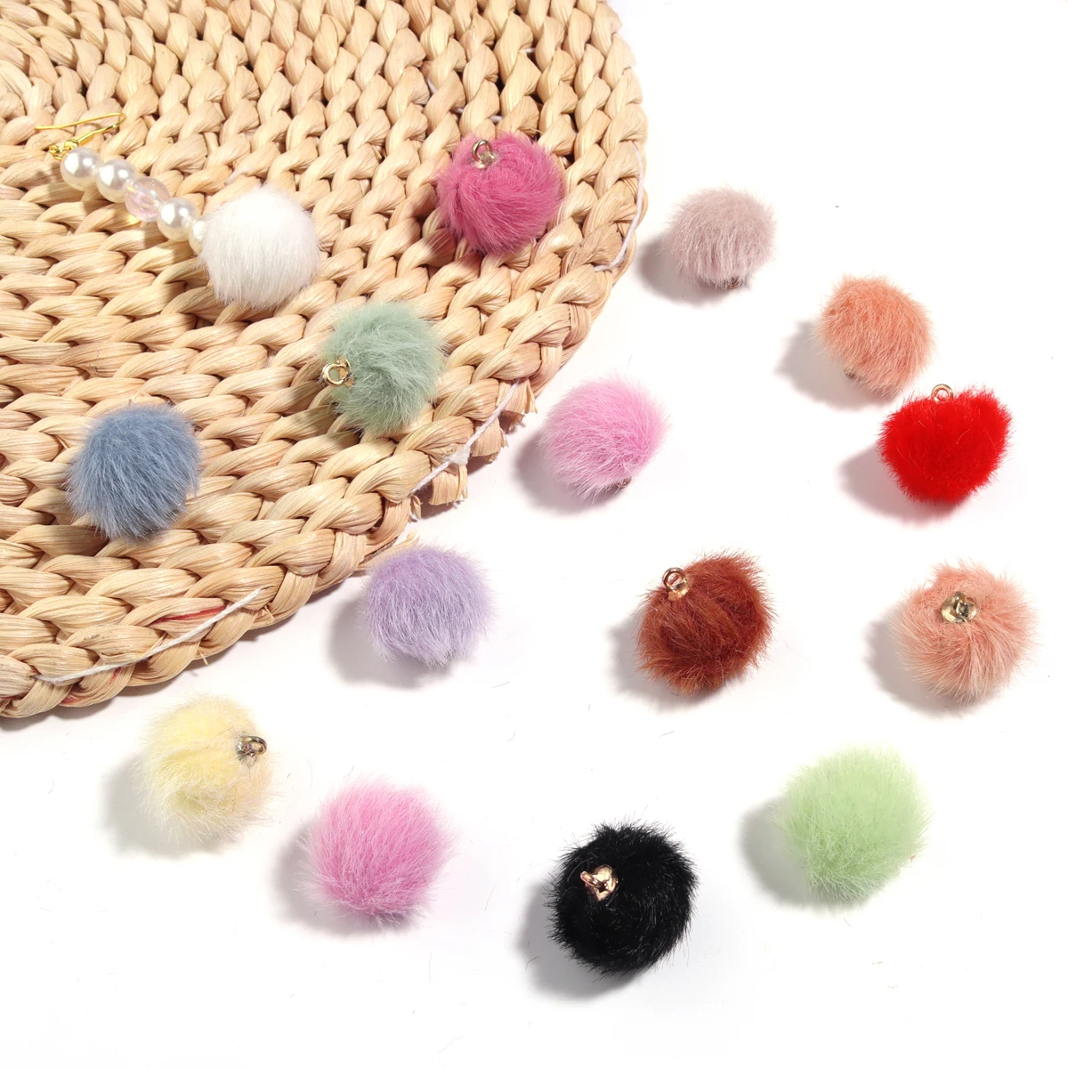20Pcs/Lot Fur Pompom Balls Colorful Fluffy Fur Ball DIY Pompons For Keychain Sewing On Scarf Hats Shoes Apparel Craft Supplies