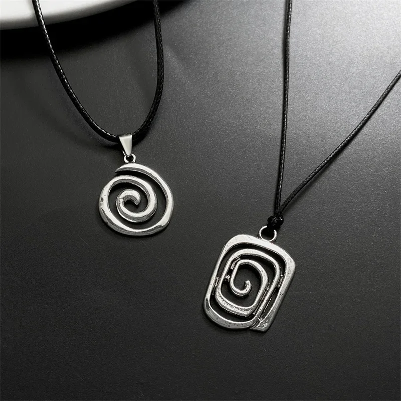 Vintage Spiral Vortex Pendant Necklace Hand-Woven Leather Rope Necklace for Women Boho Goth Necklace Fashion 2024 Y2K Jewelry