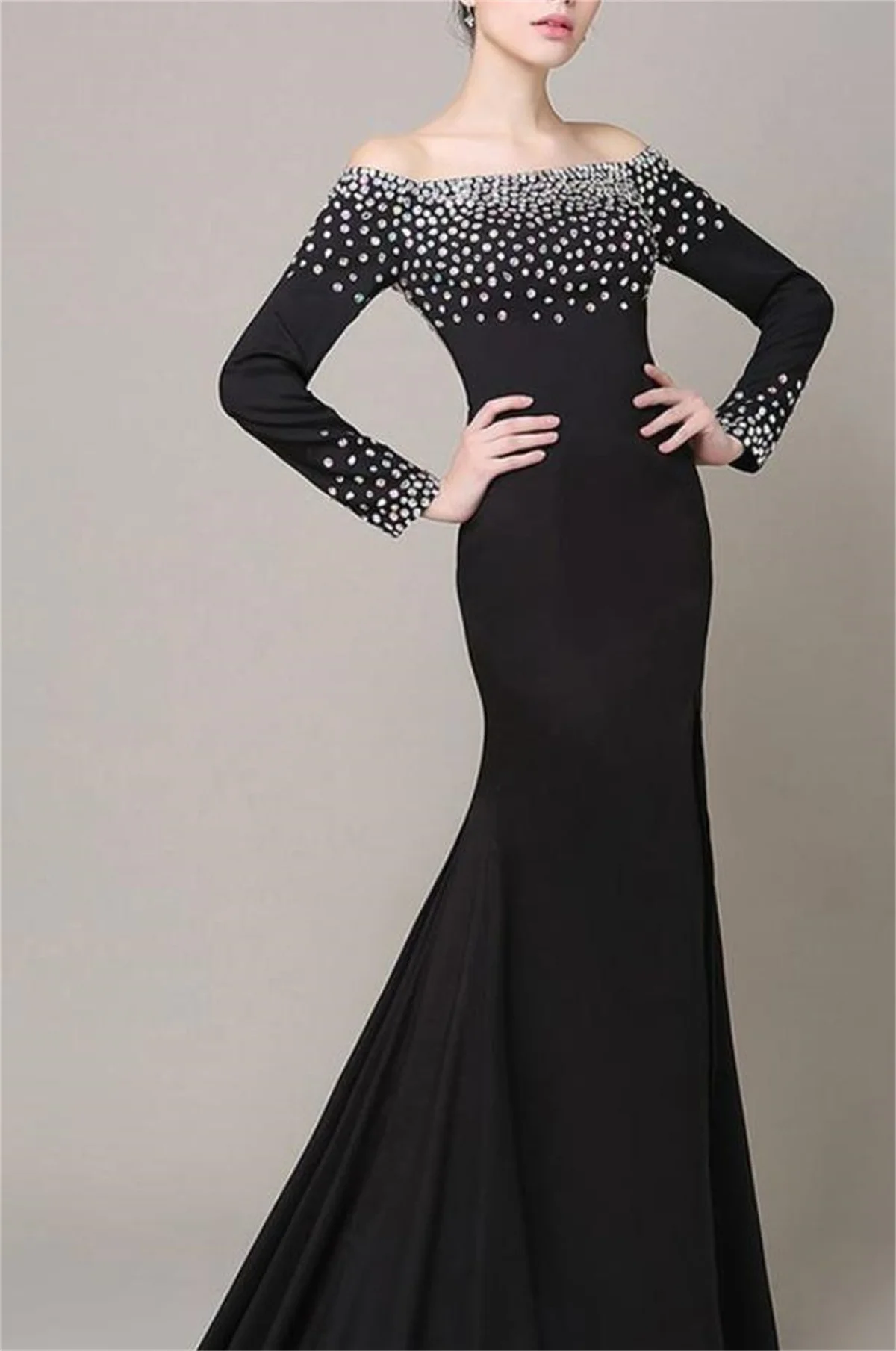 Tailored Evening Dress Elegant Black Fishtail Skirt Neckline Long Sleeves Diamonds Open Back Zippers Ground Train فساتين السهرة