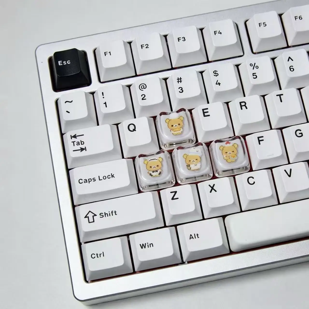 4PC Mix Butter Bear Cross-Axis Mechanical Keyboard Handmade Keycaps PC High-Light Translucent Custom Design Magnetic Switches