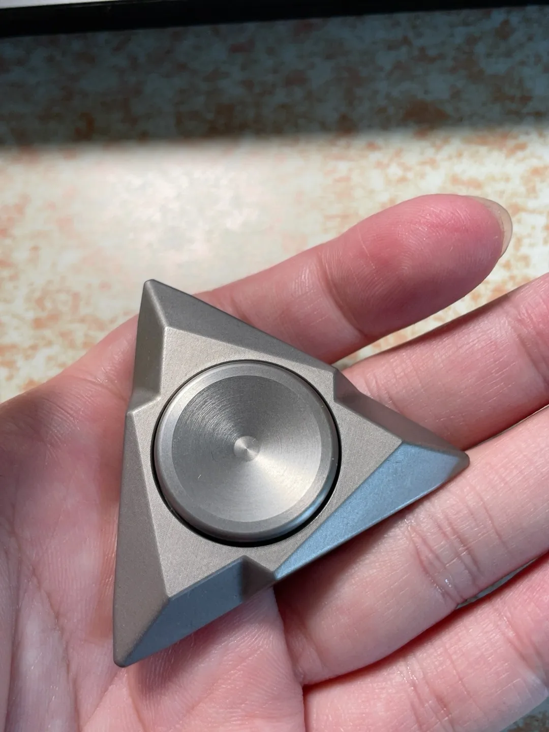 

Anubis tungsten fingertip gyroscope