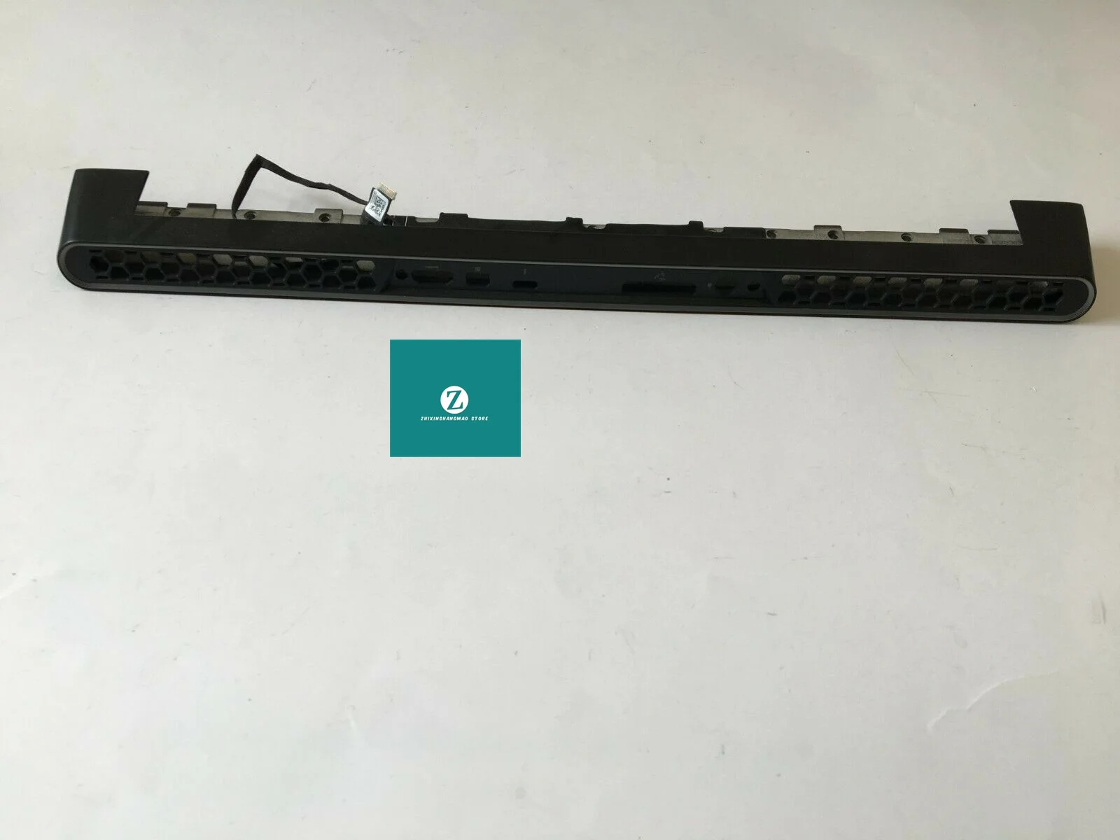 

Для Dell M17 R2 перегородка тепловыпуск воздуха 0GK4RP GK4RP