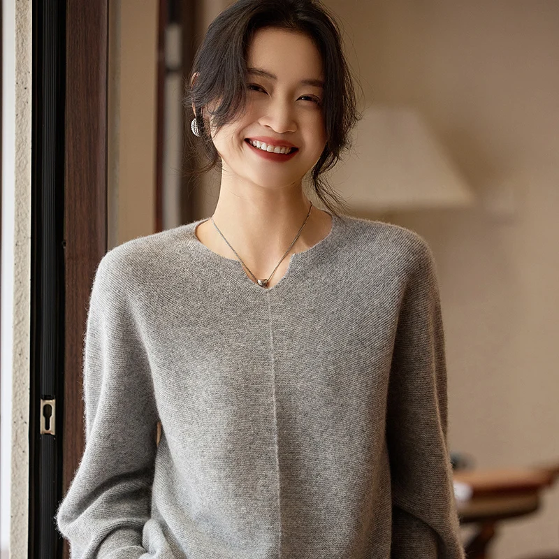 2025 Spring New Cashmere Sweater Women's V-neck Loose Fashion Long Sleeve Pullover 100% Pure Wool Knitted Solid Color Sweater
