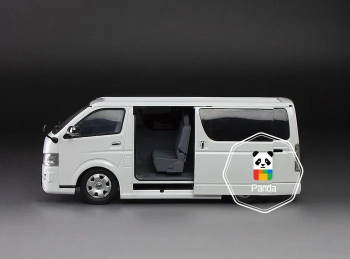 Sunstar 1/24 Alloy Car Model toyot HIACE H200 Van Business Car Silver and White 51011 Ornament Collectible Home