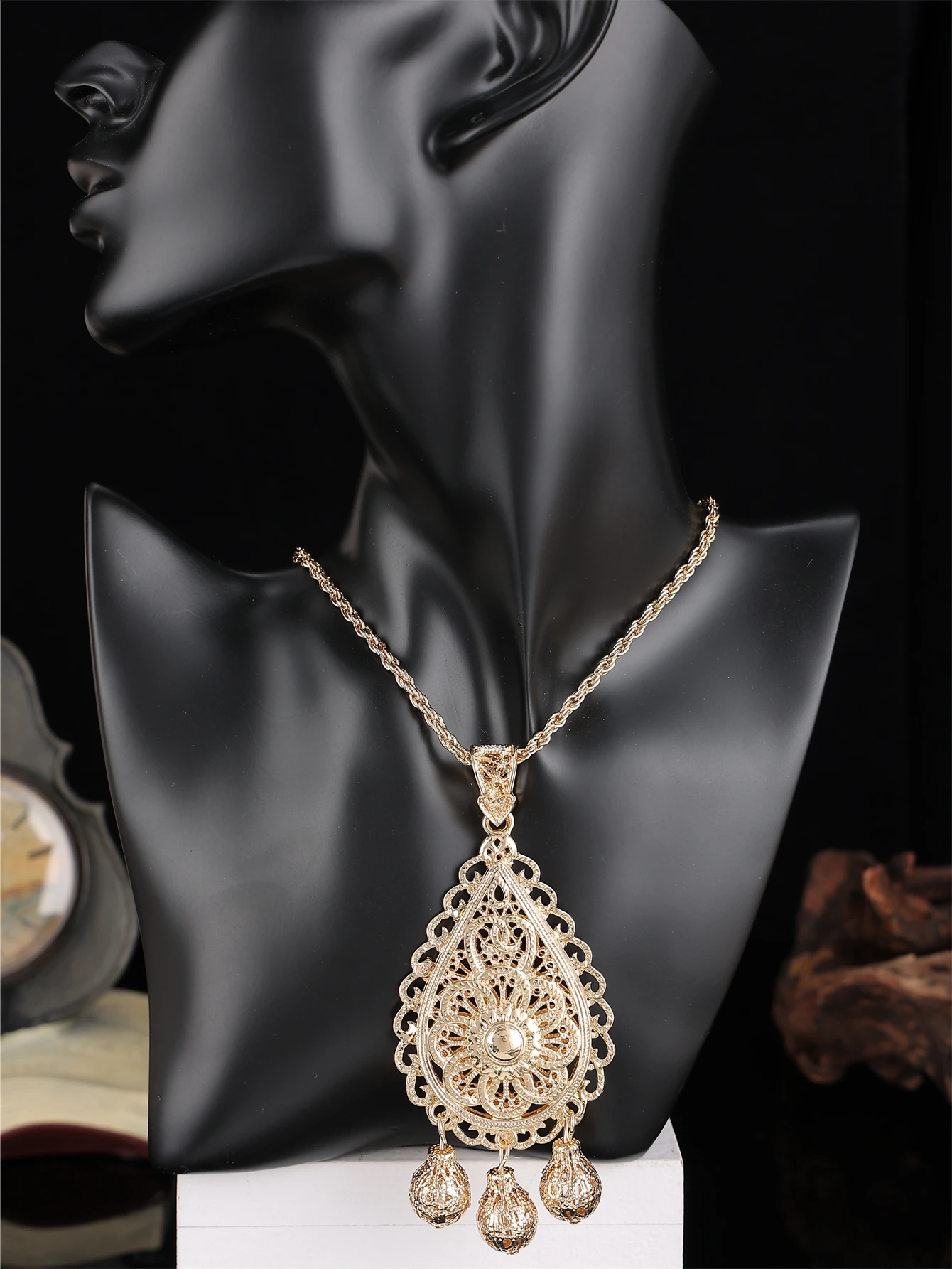 new style Algerianfashion double-sided necklace ornamental pendant long necklace sweater necklace Arabian bridal jewelry pendant