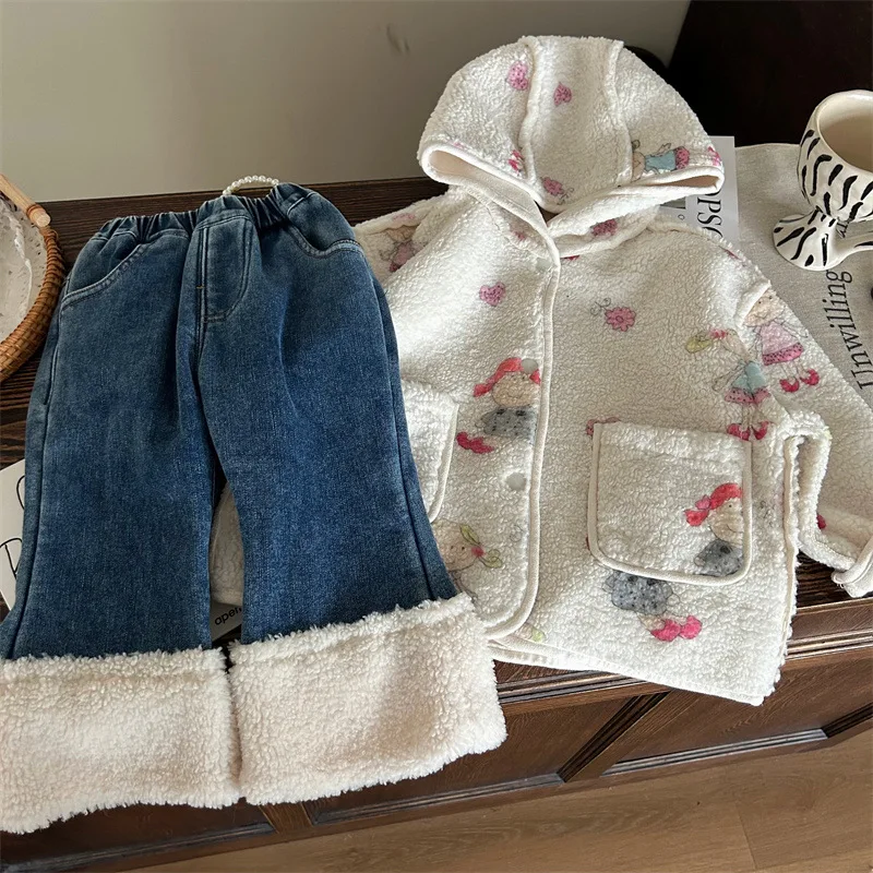 Girls Coat 2024 Winter New Childrens Wear Korean Style Girls Baby Foreign Style Cartoon Lamb Wool Coat Casual Simple Daily