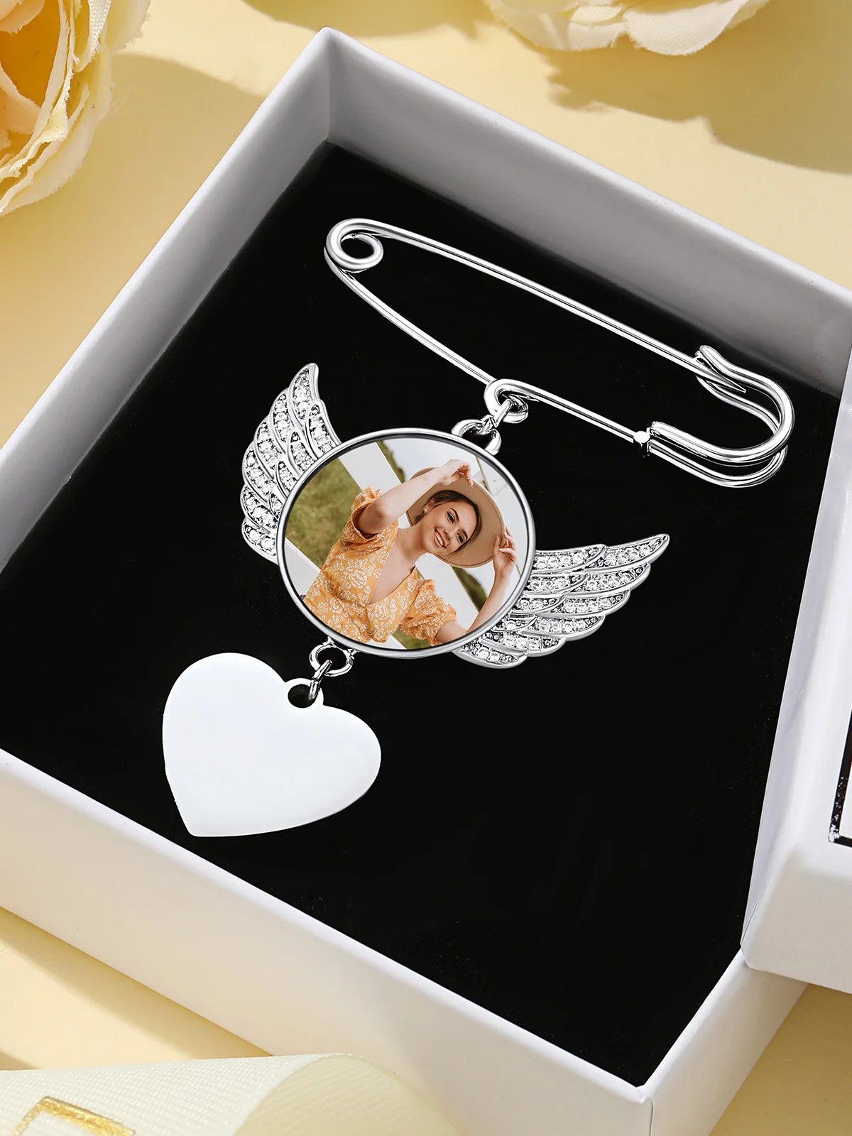 U7 buquê de casamento personalizado, broches fotográficos a +++ cz, asas de anjo, coração e foto redonda, pingente de texto, pino funerário, joia memorial, presente