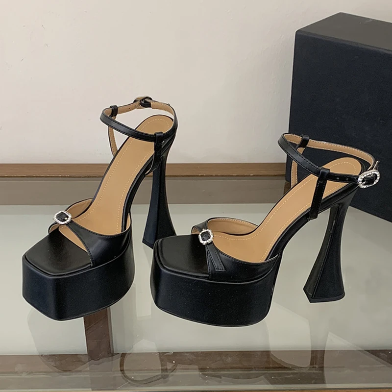 

Летние женские босоножки Liyke на платформе с квадратным носком, толстой подошвой, высоким каблуком 16 см, модные, с кристаллами и пряжкой, для свадьбы и выпускного вечера