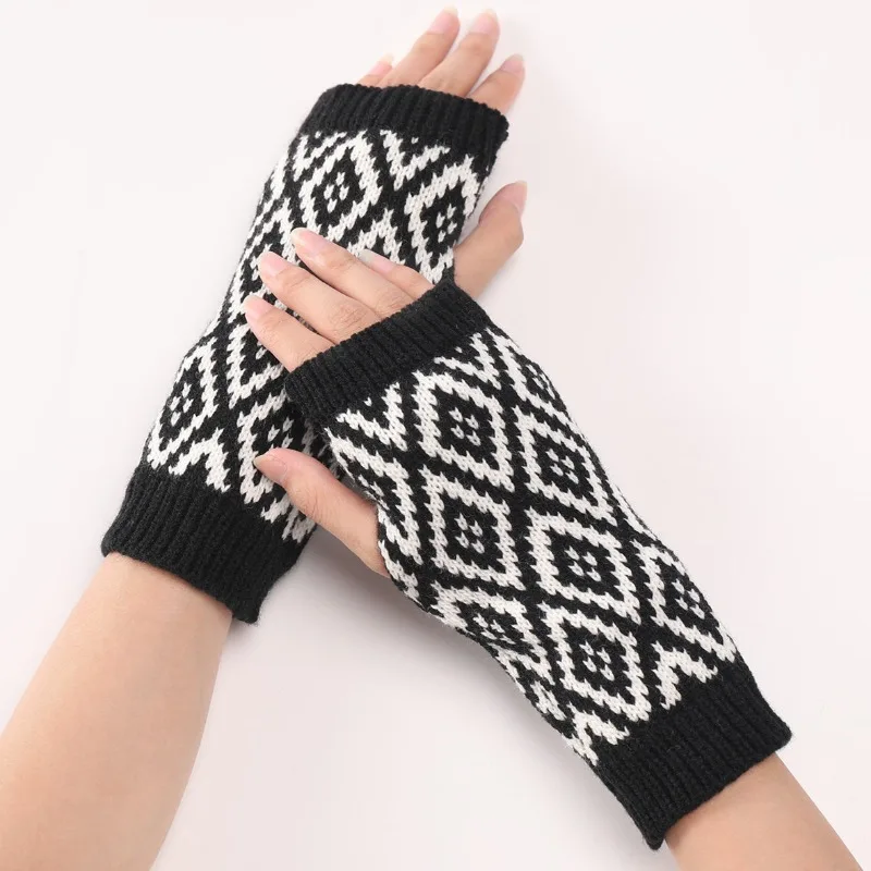 G109 Color Matching Rhombus Knitted Wool Short Gloves Autumn Winter New Warm Thermal Sleeves Fashionable Womens Half Finger