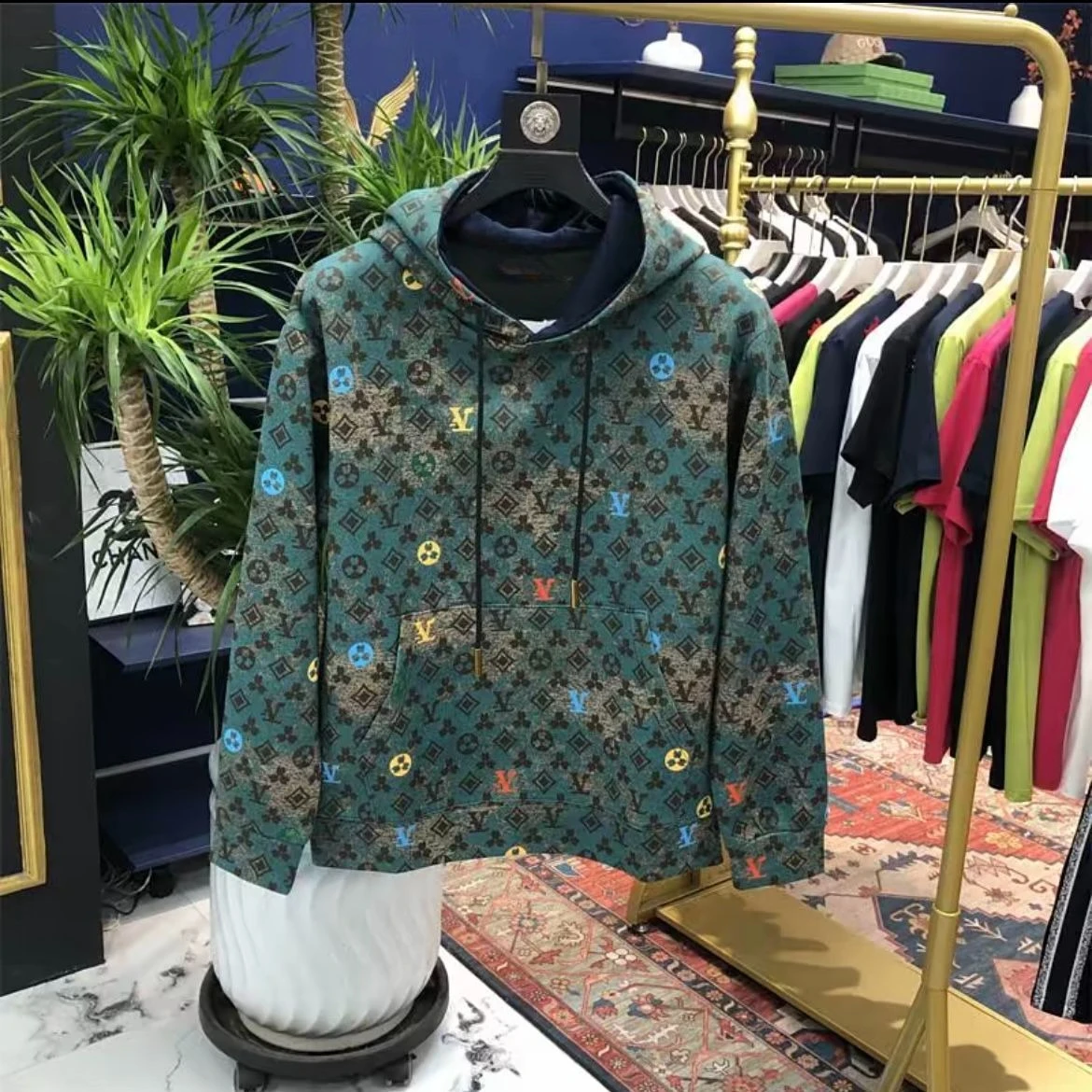 

Autumn new men's trend letter positioning flower sweater casual high-quality long-sleeved top light luxury