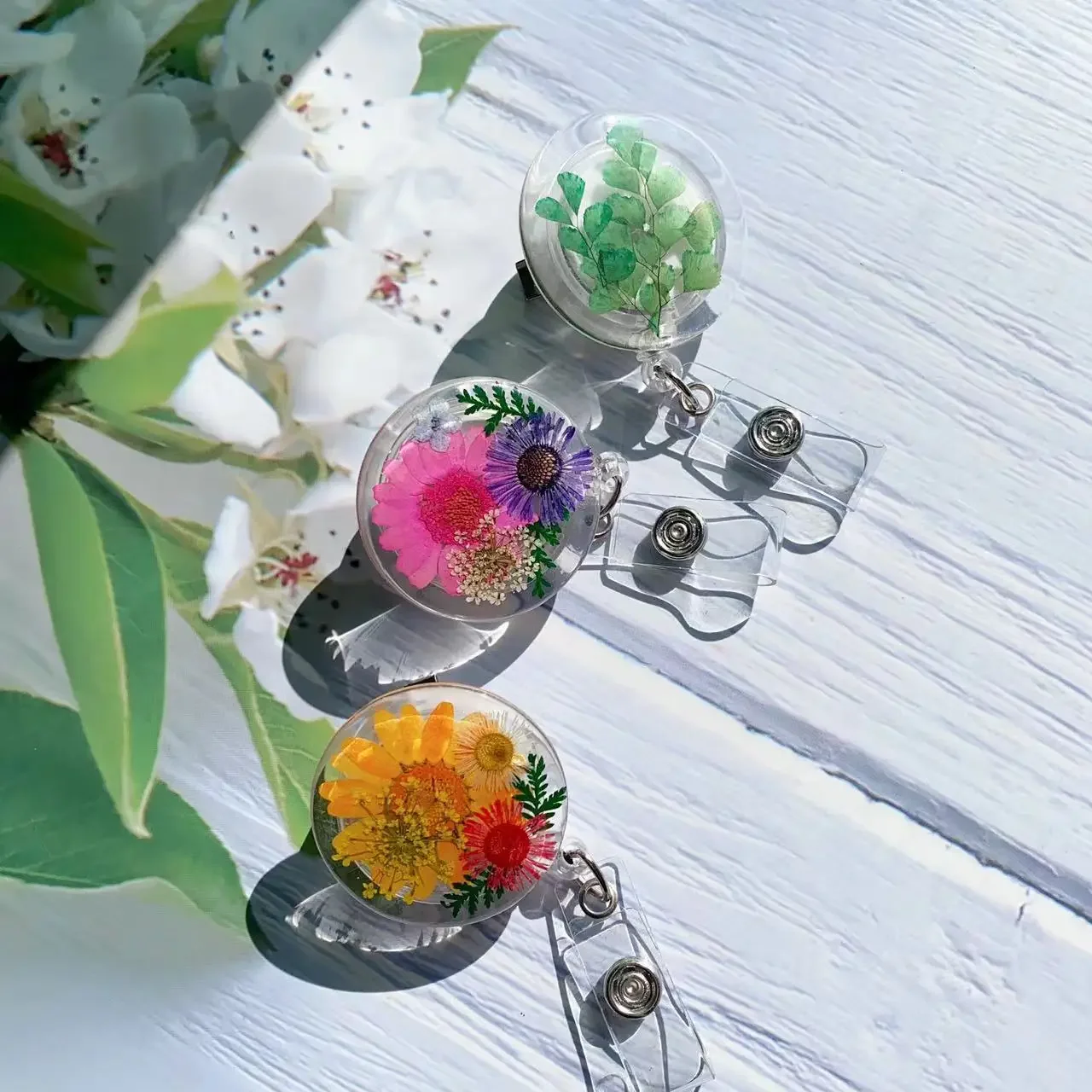 Transparent Dried Leaf Flower ID Badge Reel Pressed Floral creative Resin Badge Holder Work Badge charm Gfit for Doctor Nurse