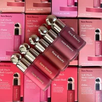 Rare Beauty Soft Pinch Liquid Blush, couleur légère et aérienne, buildable, fini mat et éclatant, effet seconde peau, soft focus, maquillage longue tenue. 5