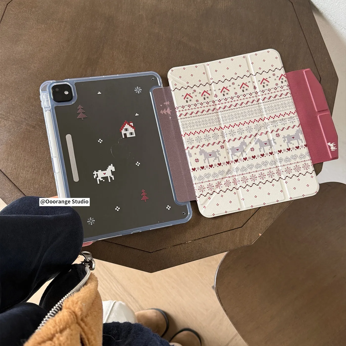 

Ins Red Fell Pony Flower Table Case For iPad Pro 11 12.9 13 M2 M3 M4 M5 Shell 8.3 9.7 10.2 5/6/7/8/9/10/11th Air 3 4 5 6 7 Cover