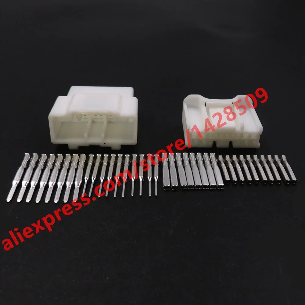 1 Pcs 18 Pin Automobile Wire Plug Auto Electrical Connector 0.7 2.2 Series Unsealed Adapter 6098-5594 6098-5604 Car Socket