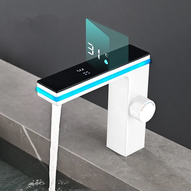 Digitale Display Badkamer Wastafel Kraan Intelligente LED Messing Badrandcombinaties Wastafel Kraan Warm Koud Water Mengkraan Vanity Tap
