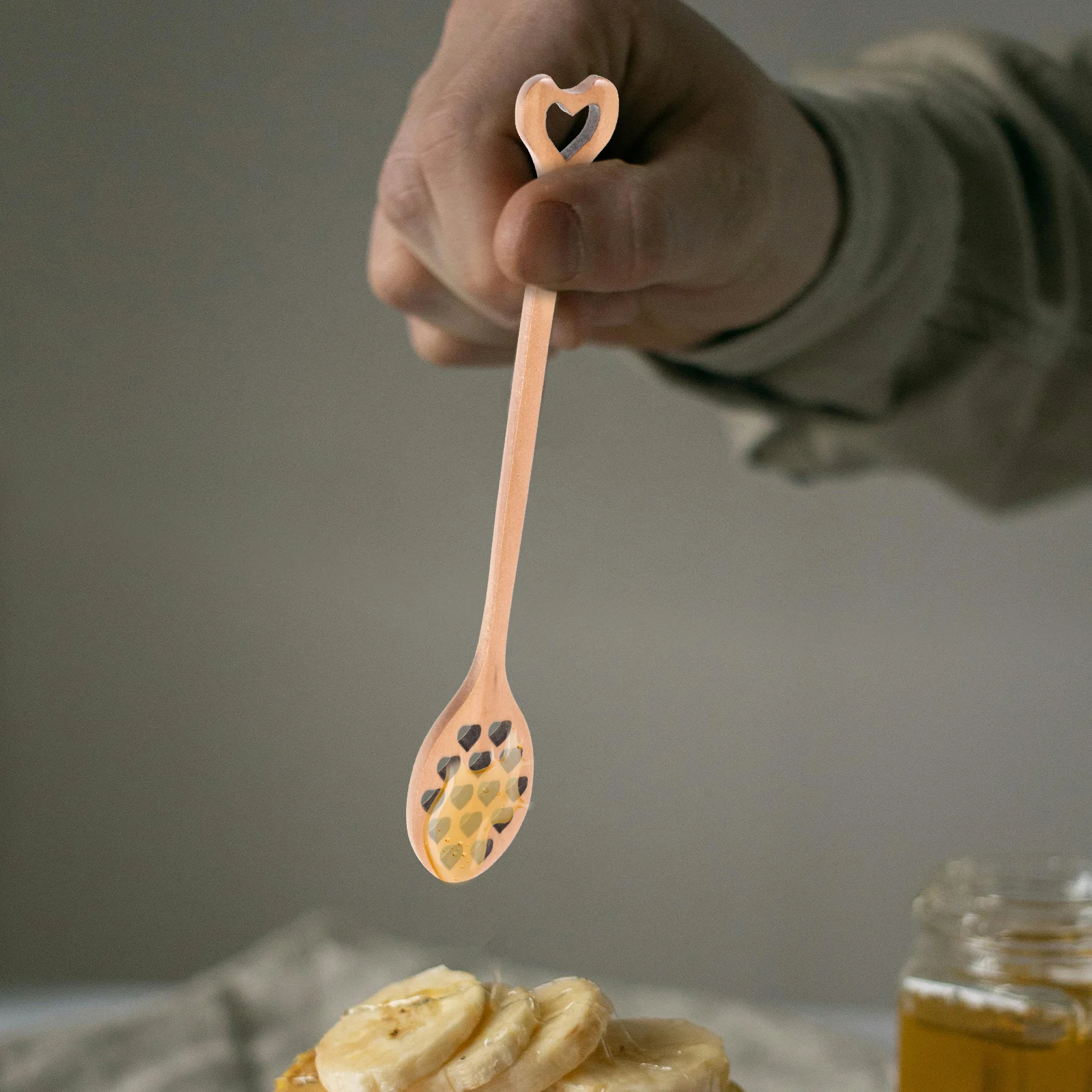 

4pcs Wooden Stirrer Lightweight Hollow Out Design Honey Spoon for Syrup Honey Mixing Dippers Bamboo Stirring Spoon